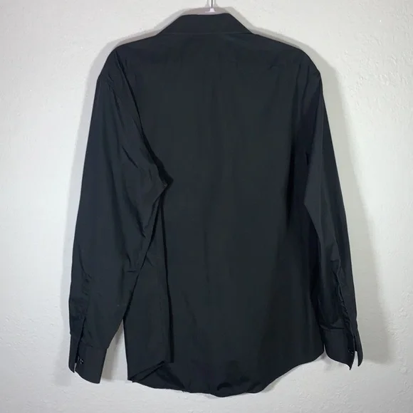 Van Heusen Fitted Black Button Up Dress Shirt Size Neck 17 - Picture 2 of 5